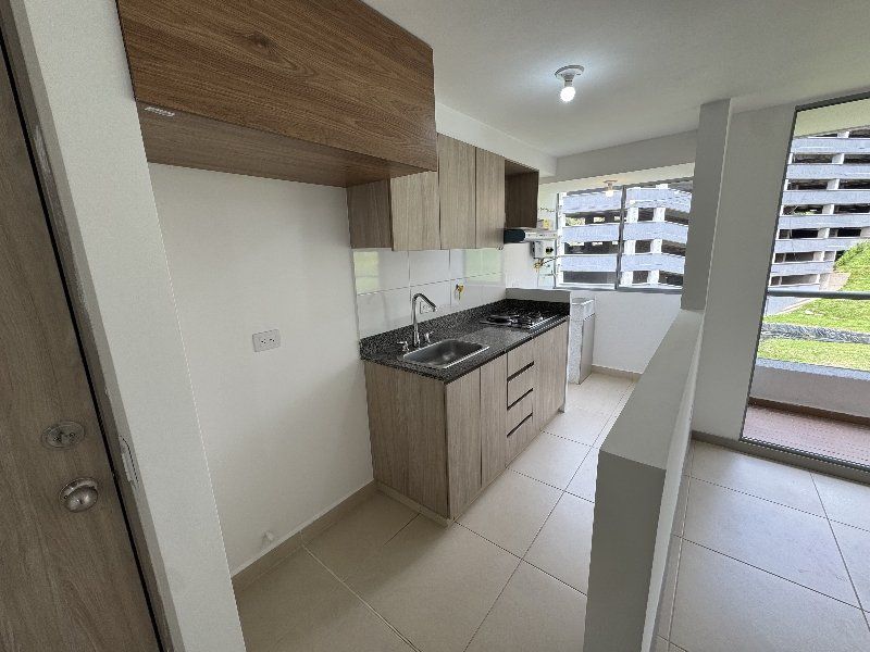 Apartamento en arriendo Antioquia Envigado Loma Del Barro 70 m2 Habitaciones 3 Baños 2 Garajes 0 Precio $2900000