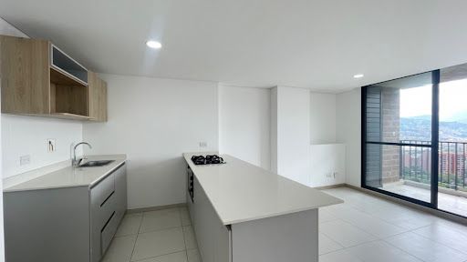 Apartamento en arriendo Antioquia Envigado Las Antillas 68 m2 Habitaciones 3 Baños 2 Garajes 1 Precio $3400000