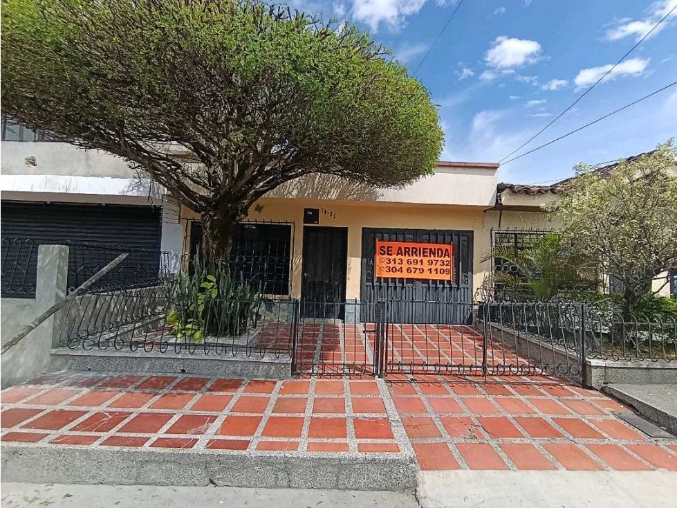 Casa en arriendo Valle Del Cauca Palmira Santa Clara 219 m2 Habitaciones 6 Baños 3 Garajes 1 Precio $1820000