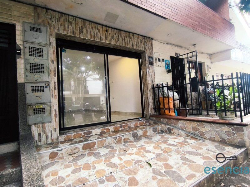 Local en arriendo Antioquia Envigado Los Naranjos 23 m2 Habitaciones 0 Baños 1 Garajes 0 Precio $1750000