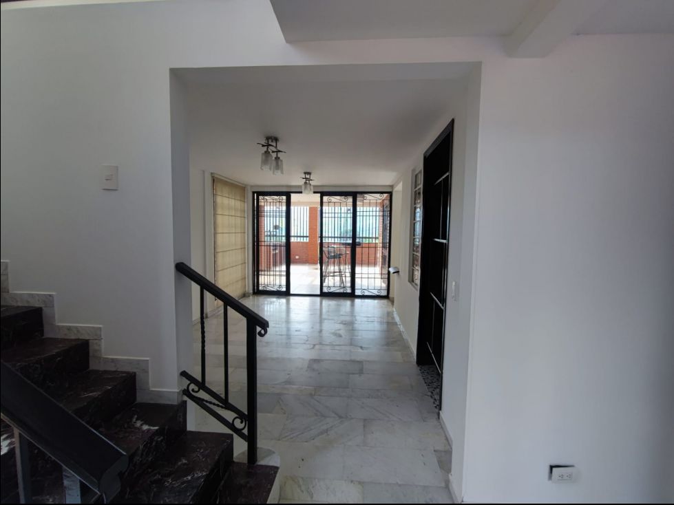 Casa en venta Caldas Chinchiná El Portal 320 m2 Habitaciones 3 Baños 3 Garajes 2 Precio $850000000