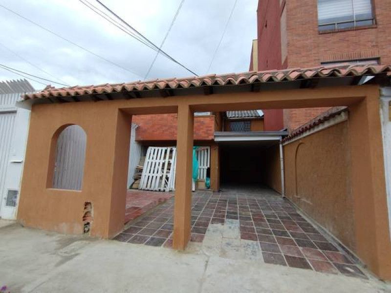 Casa en venta Cundinamarca Bogotá Lisboa 178 m2 Habitaciones 4 Baños 4 Garajes 1 Precio $865916400