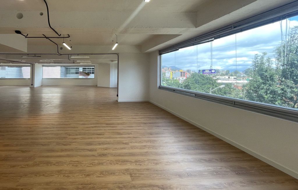 Oficina en arriendo Cundinamarca Bogotá Asd 254 m2 Habitaciones 0 Baños 1 Garajes 0 Precio $12050000
