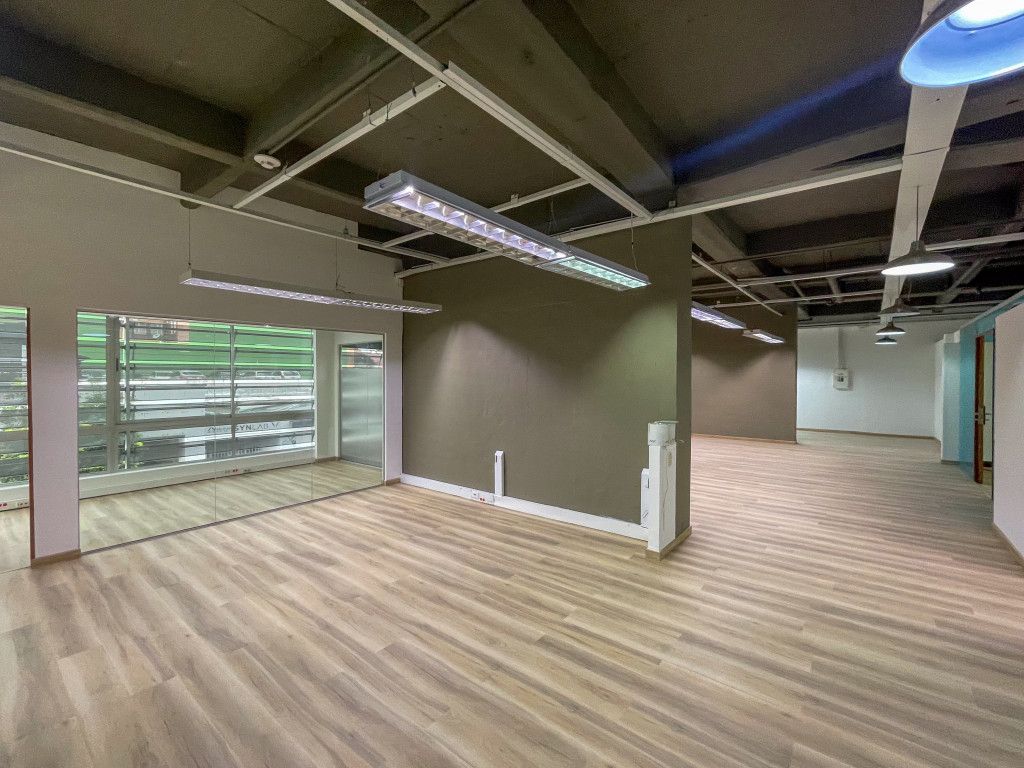 Oficina en arriendo Cundinamarca Bogotá Rincon Del Chicó 330 m2 Habitaciones 0 Baños 4 Garajes 0 Precio $27000900