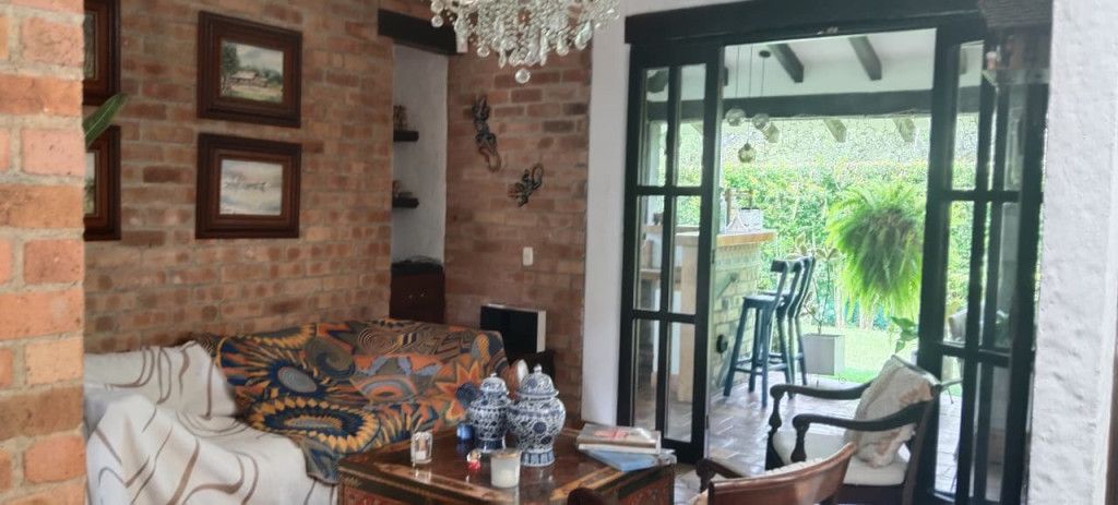 Casa en arriendo Valle Del Cauca Cali Nn 435 m2 Habitaciones 4 Baños 6 Garajes 4 Precio $15000000