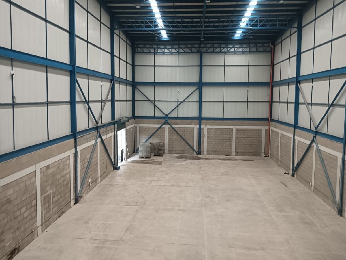 Bodega en arriendo o venta Risaralda Pereira Pereira 640 m2 Habitaciones 0 Baños 2 Garajes 2 Precio venta $2240000000 Precio arriendo $18030000
