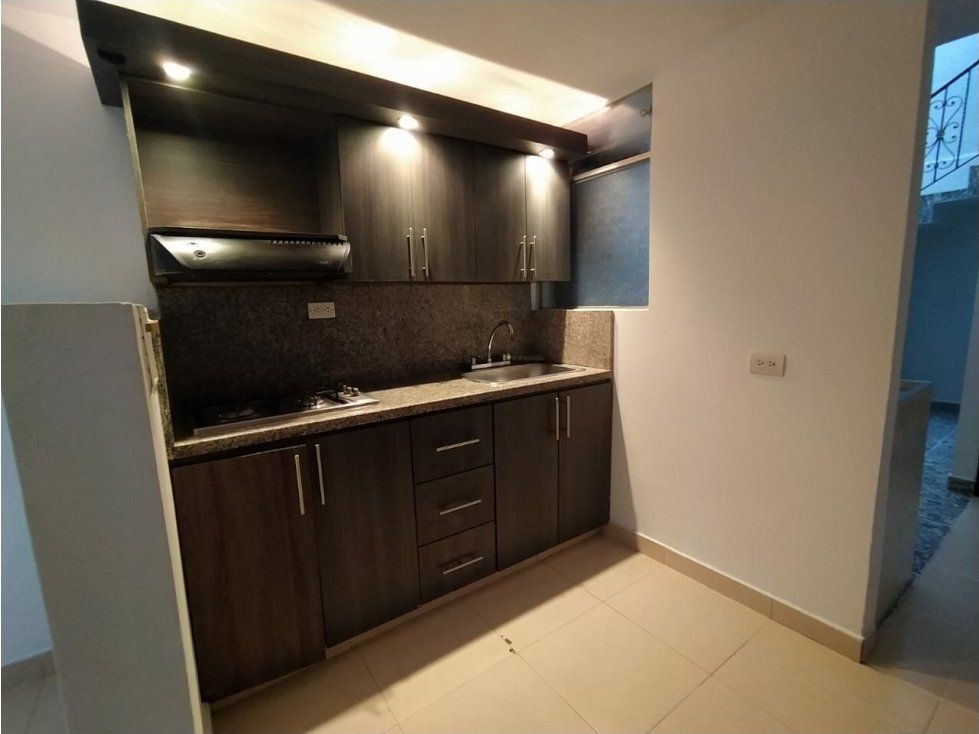 Apartamento en arriendo Antioquia Medellín Cucaracho 70 m2 Habitaciones 4 Baños 2 Garajes 0 Precio $1500000