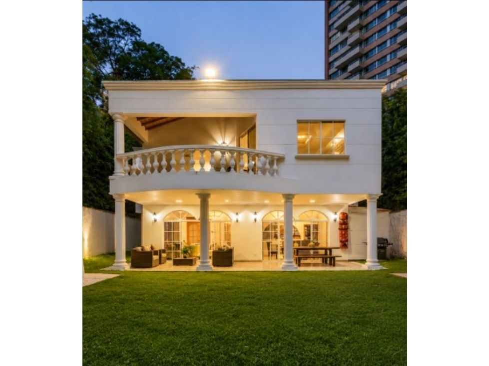 Casa en venta Antioquia Medellín Los Naranjos 580 m2 Habitaciones 5 Baños 8 Garajes 4 Precio $5000000000