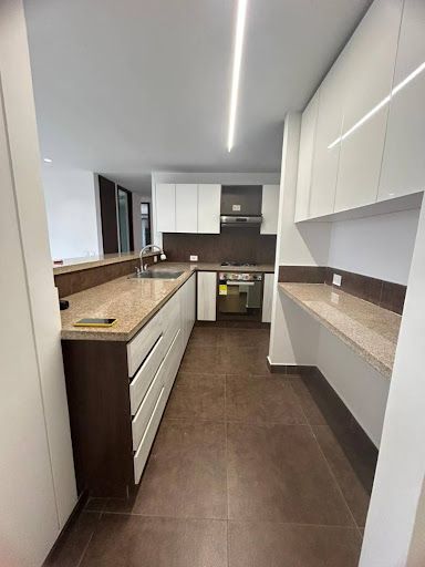 Apartamento en arriendo Antioquia Envigado El Esmeraldal 100 m2 Habitaciones 3 Baños 3 Garajes 1 Precio $5000000