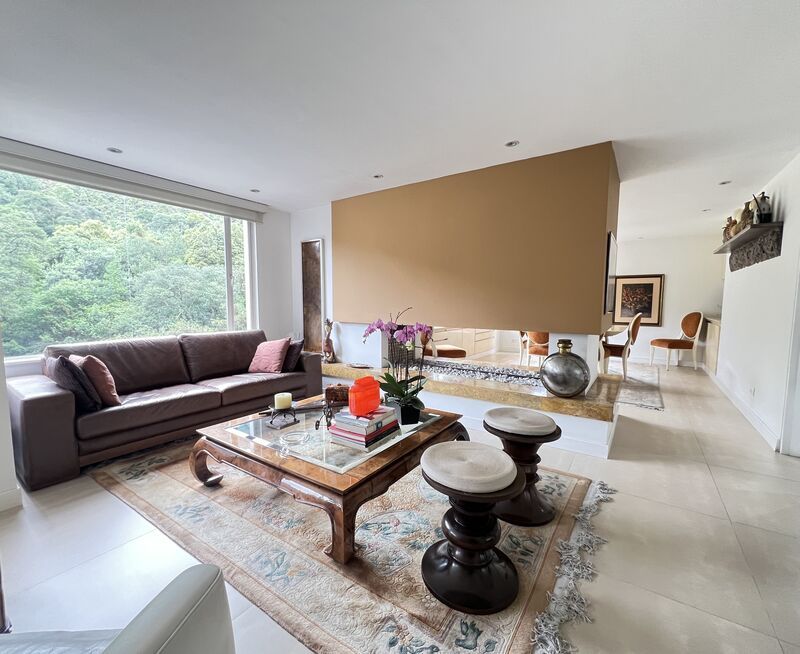 Apartamento en venta Cundinamarca Bogotá Escuela De Infantería 200 m2 Habitaciones 3 Baños 3 Garajes 2 Precio $1980000000