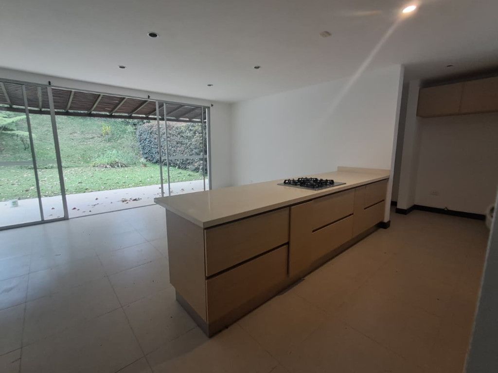 Casa en venta Antioquia El Retiro El Retiro 180 m2 Habitaciones 3 Baños 3 Garajes 2 Precio $1150000000