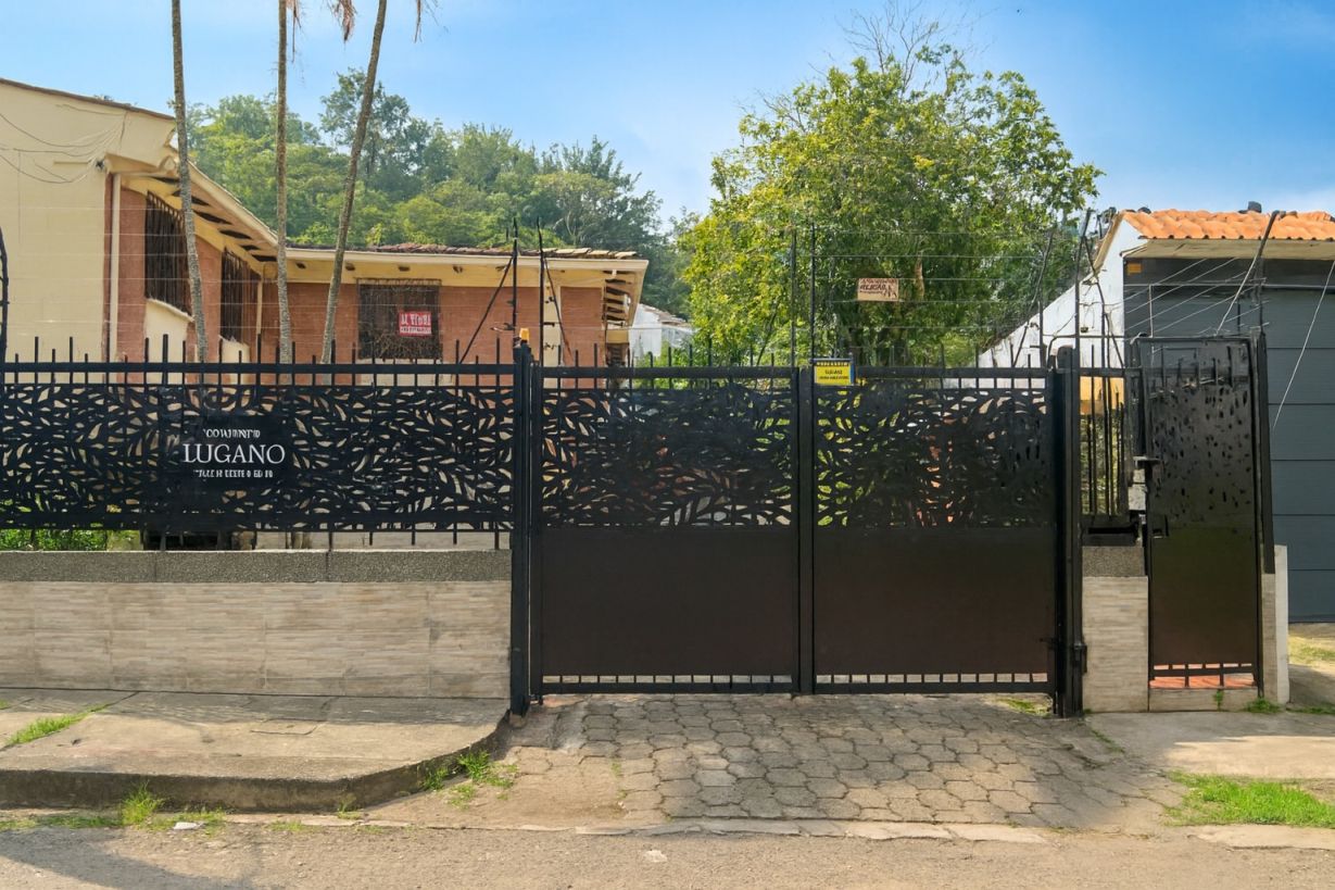 Casa en venta Valle Del Cauca Cali Sector La Luisa Bella Suiza 123 m2 Habitaciones 4 Baños 3 Garajes 2 Precio $560000000