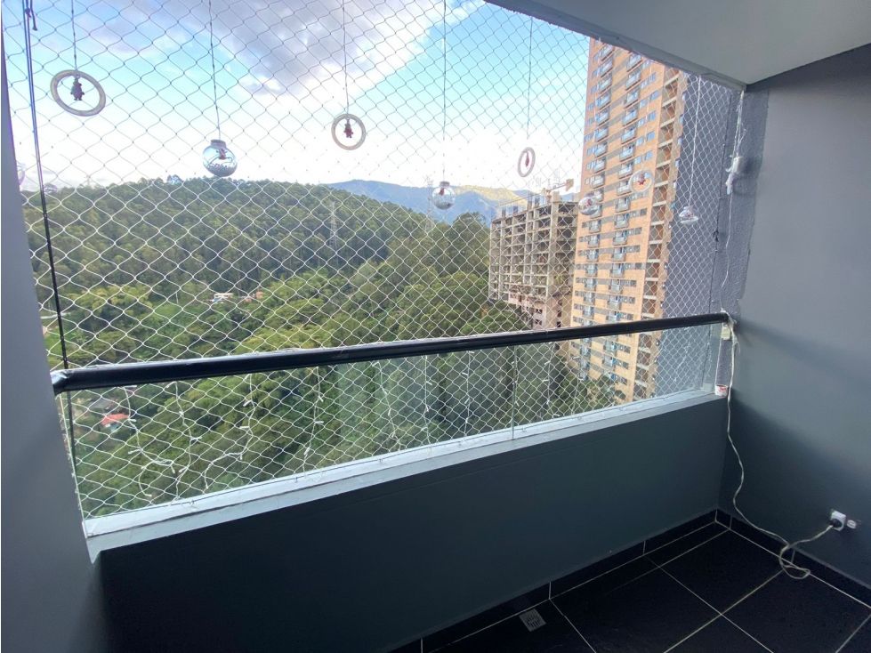 Apartamento en arriendo Antioquia Medellín Castropol 64 m2 Habitaciones 2 Baños 2 Garajes 2 Precio $3700000