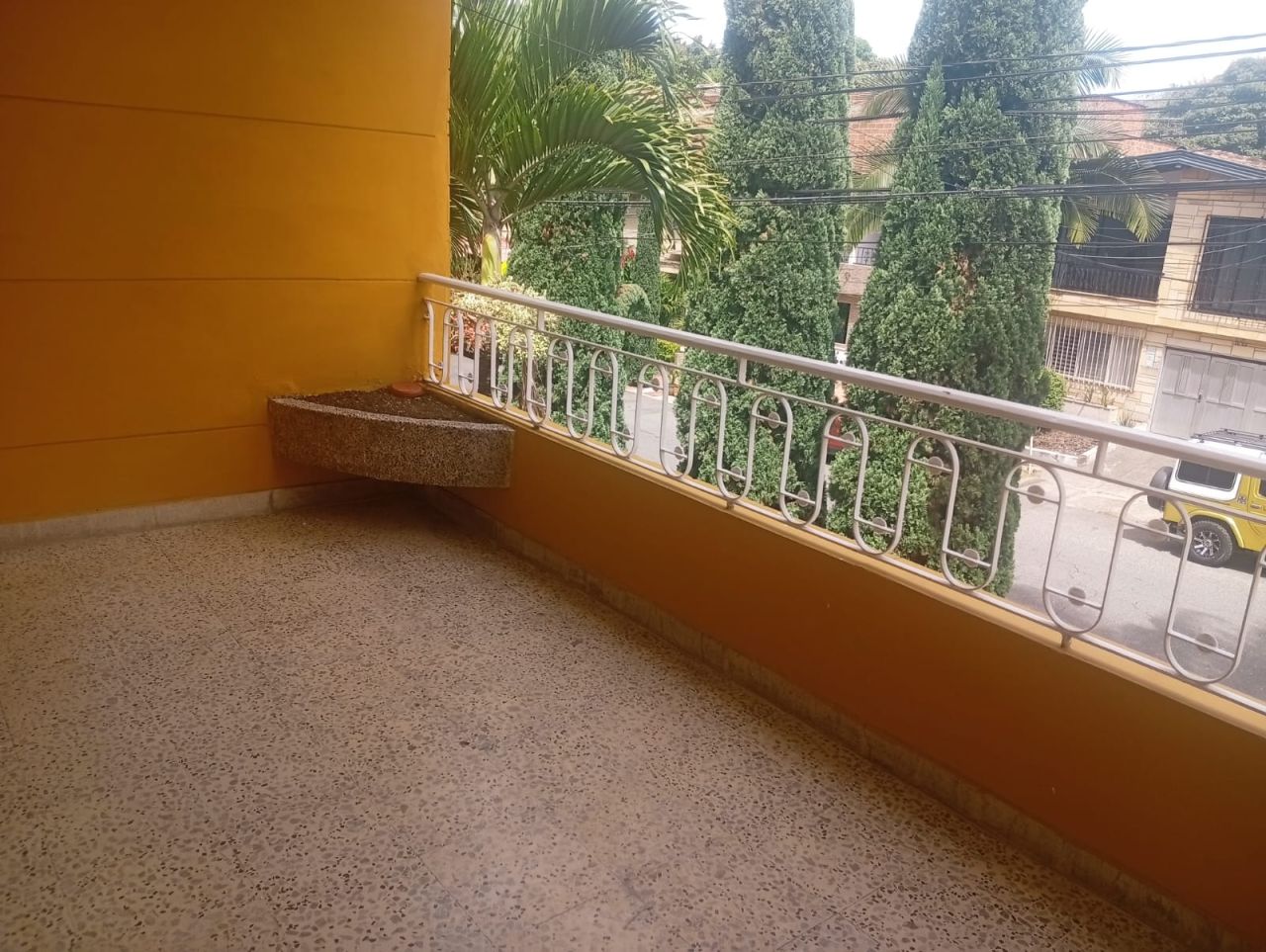 Casa en arriendo Antioquia Medellín El Nogal Los Almendros 253 m2 Habitaciones 5 Baños 3 Garajes 1 Precio $6500000