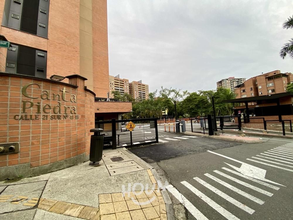 Apartamento en arriendo Antioquia Envigado Zúñiga 90 m2 Habitaciones 3 Baños 3 Garajes 1 Precio $4000000