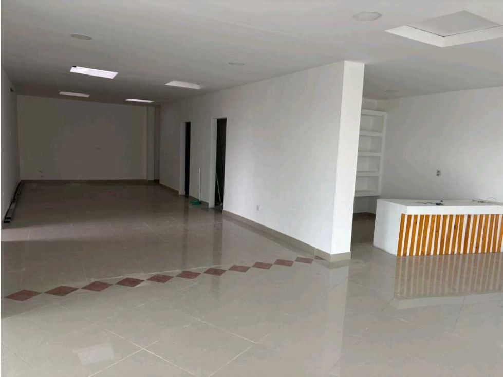 Local en arriendo Quindío Armenia Los Profesionales 200 m2 Habitaciones 0 Baños 1 Garajes 0 Precio $4800000