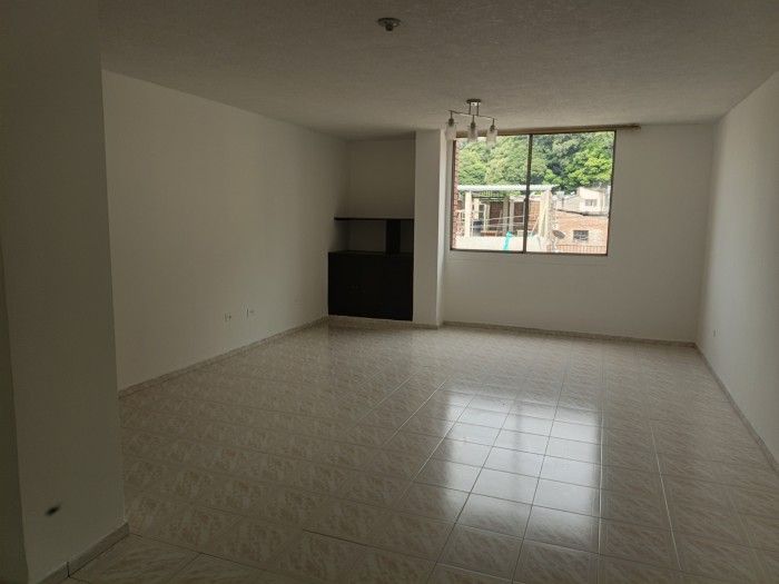 Apartamento en arriendo Valle Del Cauca Cali Granada 70 m2 Habitaciones 2 Baños 2 Garajes 1 Precio $1700000