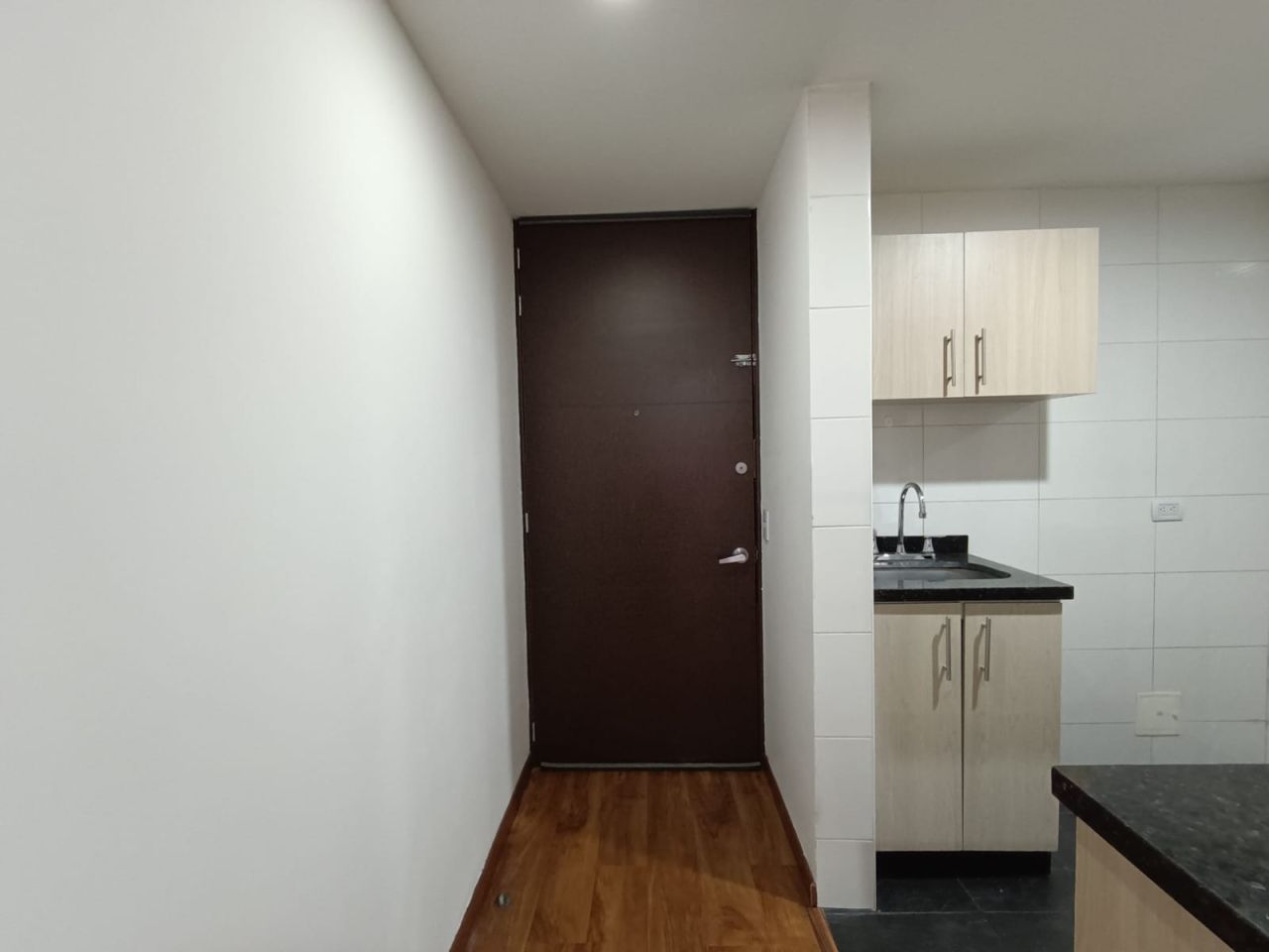 Apartamento en arriendo Cundinamarca Bogotá Popular Modelo 78 m2 Habitaciones 3 Baños 2 Garajes 1 Precio $3400000