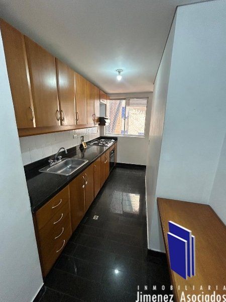 Apartamento en arriendo Antioquia Medellín Laureles 95 m2 Habitaciones 3 Baños 3 Garajes 2 Precio $3800000