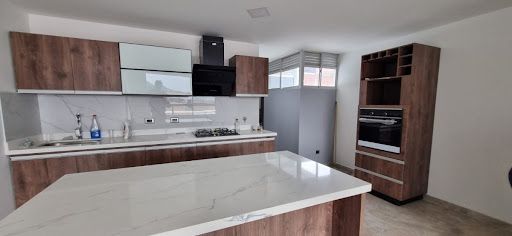 Casa en arriendo Antioquia Medellín Berlin 144 m2 Habitaciones 5 Baños 3 Garajes 0 Precio $2500000