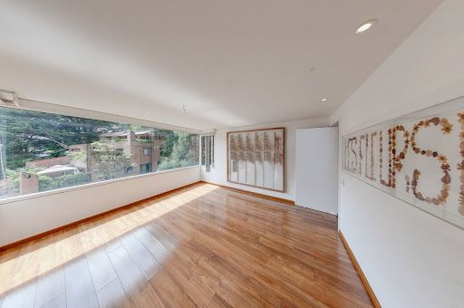 Apartamento en arriendo Cundinamarca Bogotá El Refugio 235 m2 Habitaciones 2 Baños 2 Garajes 2 Precio $14200000