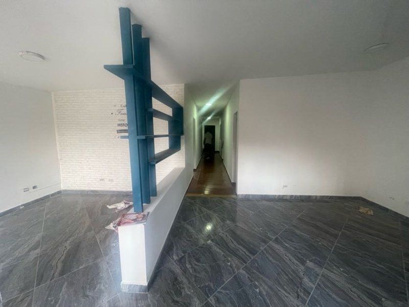 Casa en arriendo Antioquia Medellín Calasanz 500 m2 Habitaciones 5 Baños 4 Garajes 0 Precio $8500000