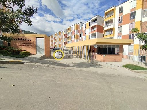 Apartamento en venta Santander Girón Girón 63 m2 Habitaciones 3 Baños 2 Garajes 0 Precio $210000000