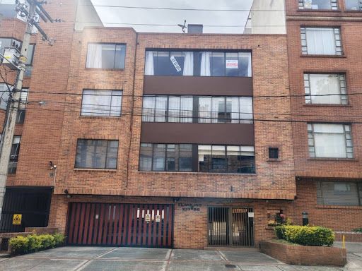Apartamento en arriendo Cundinamarca Bogotá Estoril 116 m2 Habitaciones 3 Baños 2 Garajes 2 Precio $3500000