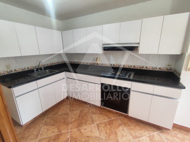Apartamento en arriendo Antioquia Medellín Castropol 145 m2 Habitaciones 3 Baños 2 Garajes 2 Precio $5700000