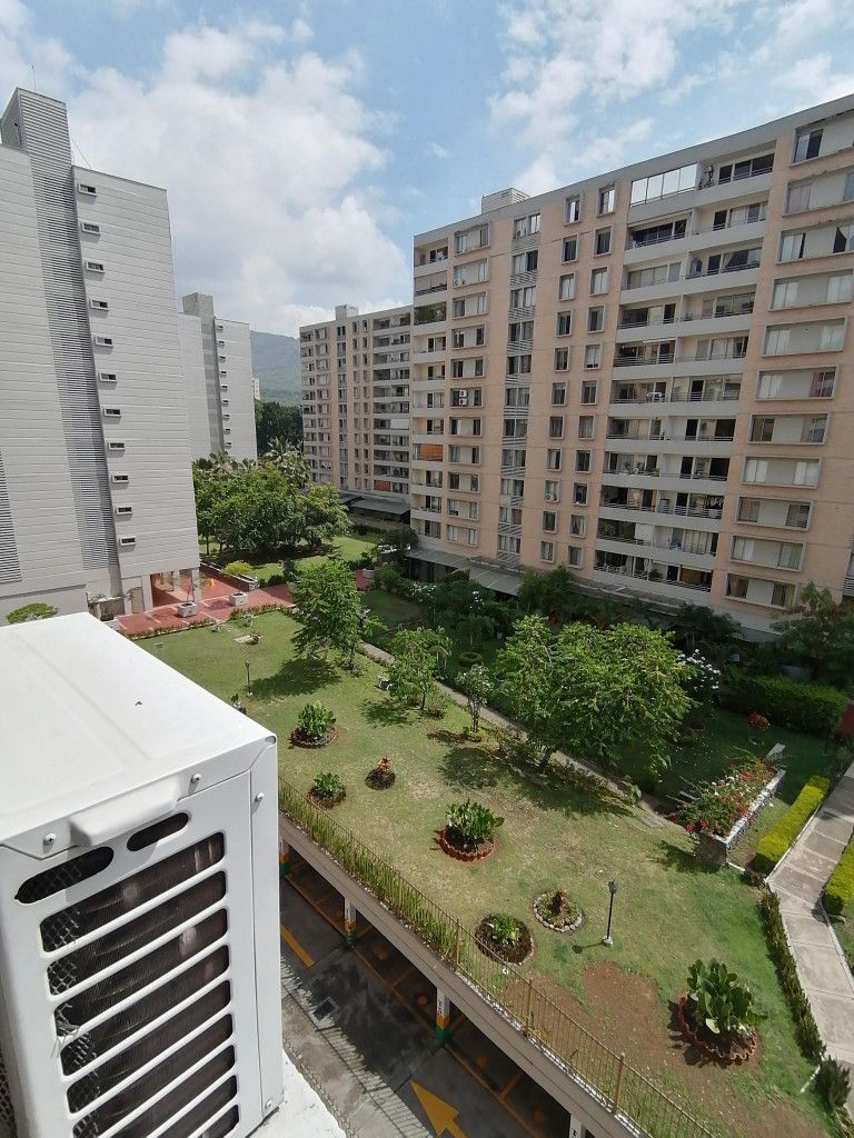 Apartamento en venta Valle Del Cauca Cali Santa Mónica 123 m2 Habitaciones 3 Baños 3 Garajes 2 Precio $580000000