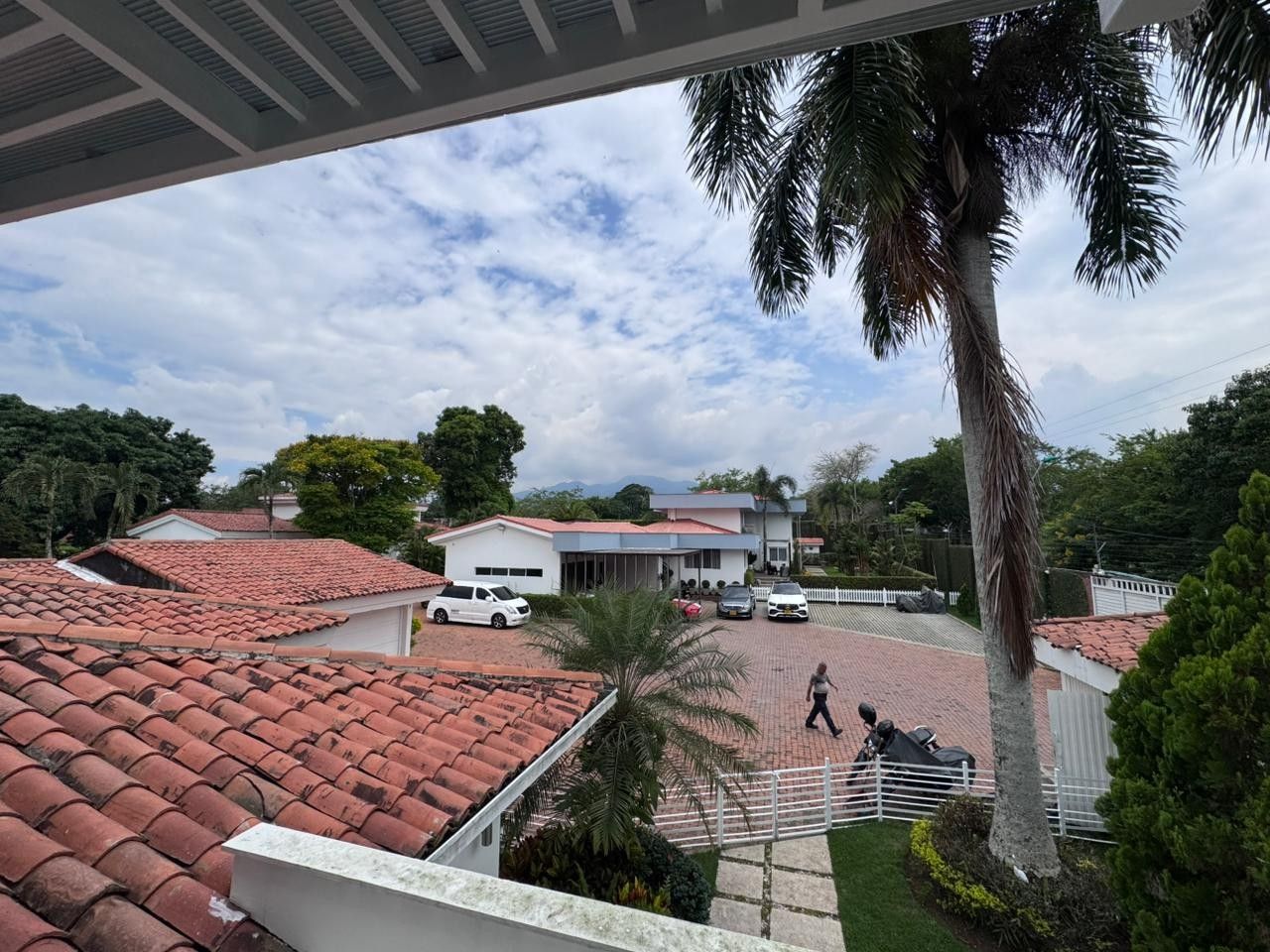 Casa en venta Valle Del Cauca Cali Nn 430 m2 Habitaciones 6 Baños 6 Garajes 2 Precio $3000000000