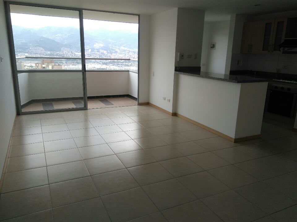 Apartamento en arriendo Antioquia Medellín Asomadera No 1 91 m2 Habitaciones 3 Baños 2 Garajes 1 Precio $4800000