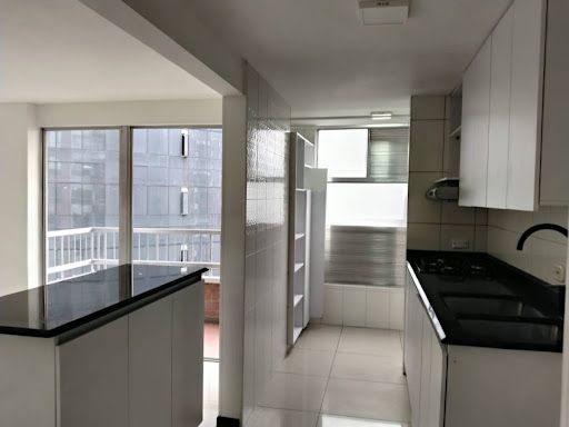 Apartamento en arriendo Antioquia Medellín Castropol 72 m2 Habitaciones 3 Baños 2 Garajes 1 Precio $3500000