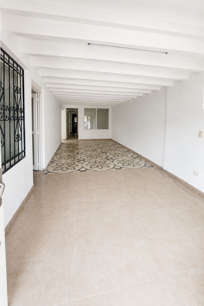 Casa en arriendo Valle Del Cauca Cali Camino Real - Los Fundadores 69 m2 Habitaciones 4 Baños 3 Garajes 1 Precio $2500000