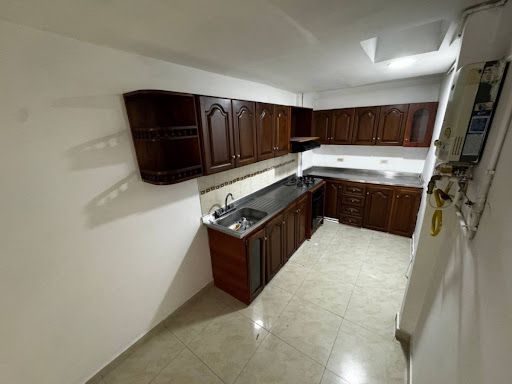 Casa en arriendo Antioquia Medellín La Candelaria 195 m2 Habitaciones 5 Baños 3 Garajes 0 Precio $4200000