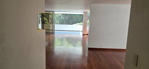 Apartamento en arriendo Antioquia Medellín Alejandria 230 m2 Habitaciones 4 Baños 4 Garajes 2 Precio $17000000