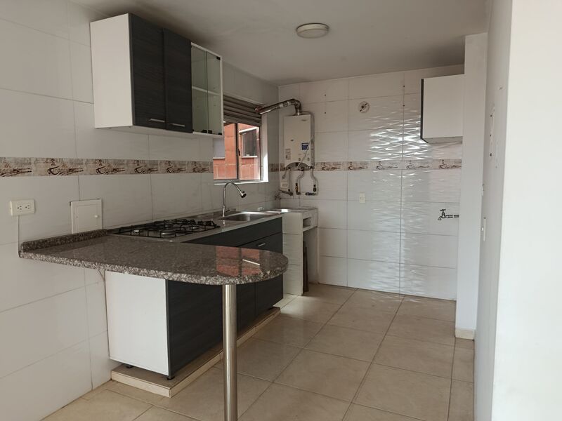 Apartamento en venta Cundinamarca Madrid Conjunto Residencial Zaragoza Ii 63 m2 Habitaciones 3 Baños 2 Garajes 0 Precio $198000000