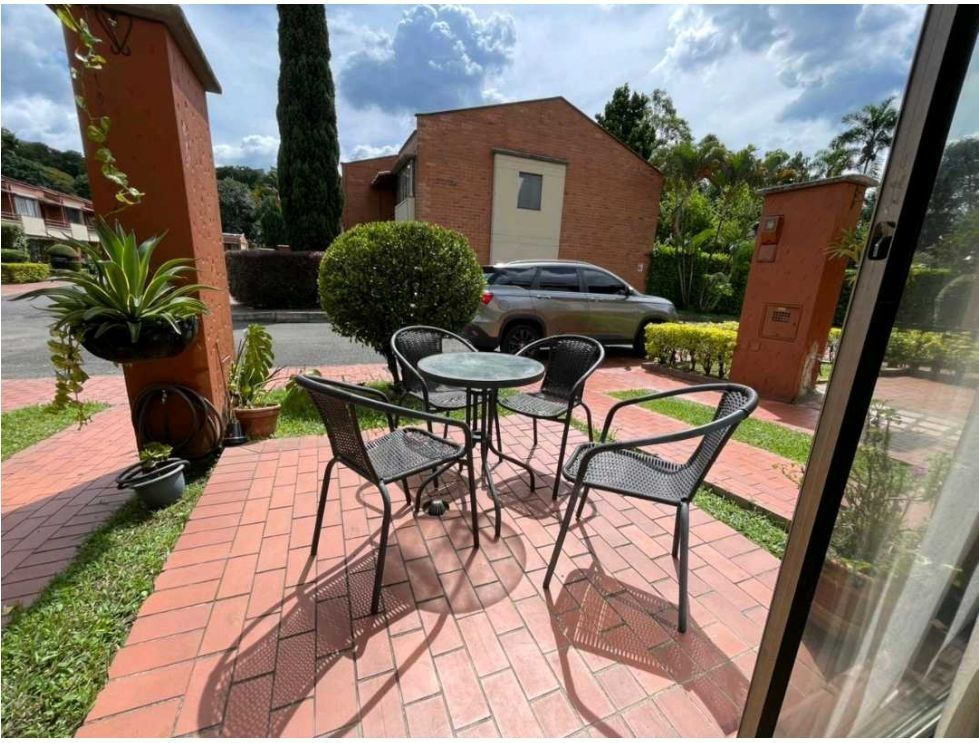 Casa en venta Antioquia Envigado La Pradera 151 m2 Habitaciones 3 Baños 3 Garajes 2 Precio $960000000