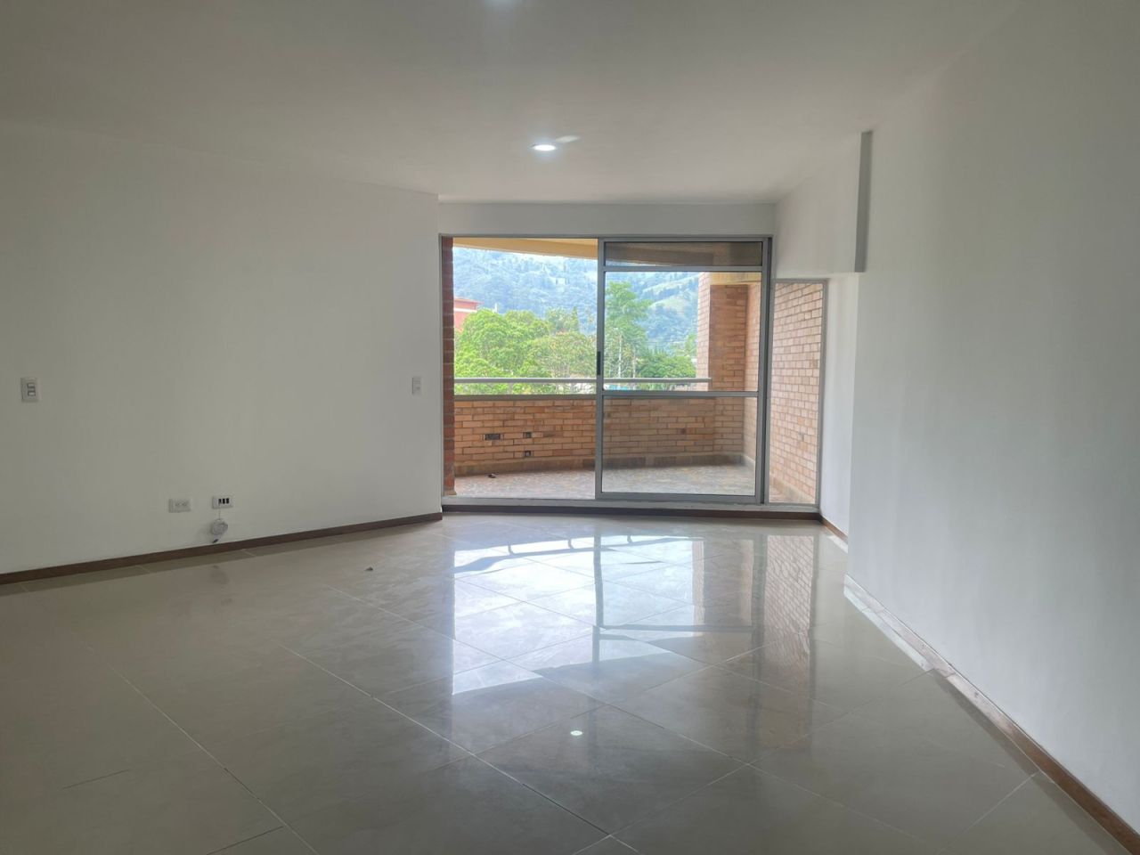 Apartamento en arriendo Antioquia Medellín Betania 124 m2 Habitaciones 3 Baños 3 Garajes 1 Precio $4400000