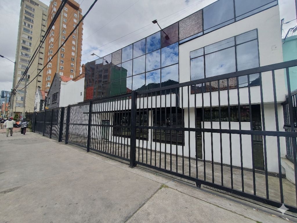 Edificio en arriendo Cundinamarca Bogotá Chapinero Central 1449 m2 Habitaciones 17 Baños 15 Garajes 7 Precio $50000000