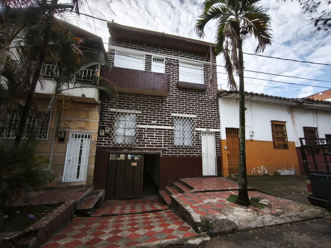 Casa en venta Antioquia Medellín Las Palmas 380 m2 Habitaciones 10 Baños 3 Garajes 1 Precio $950000000