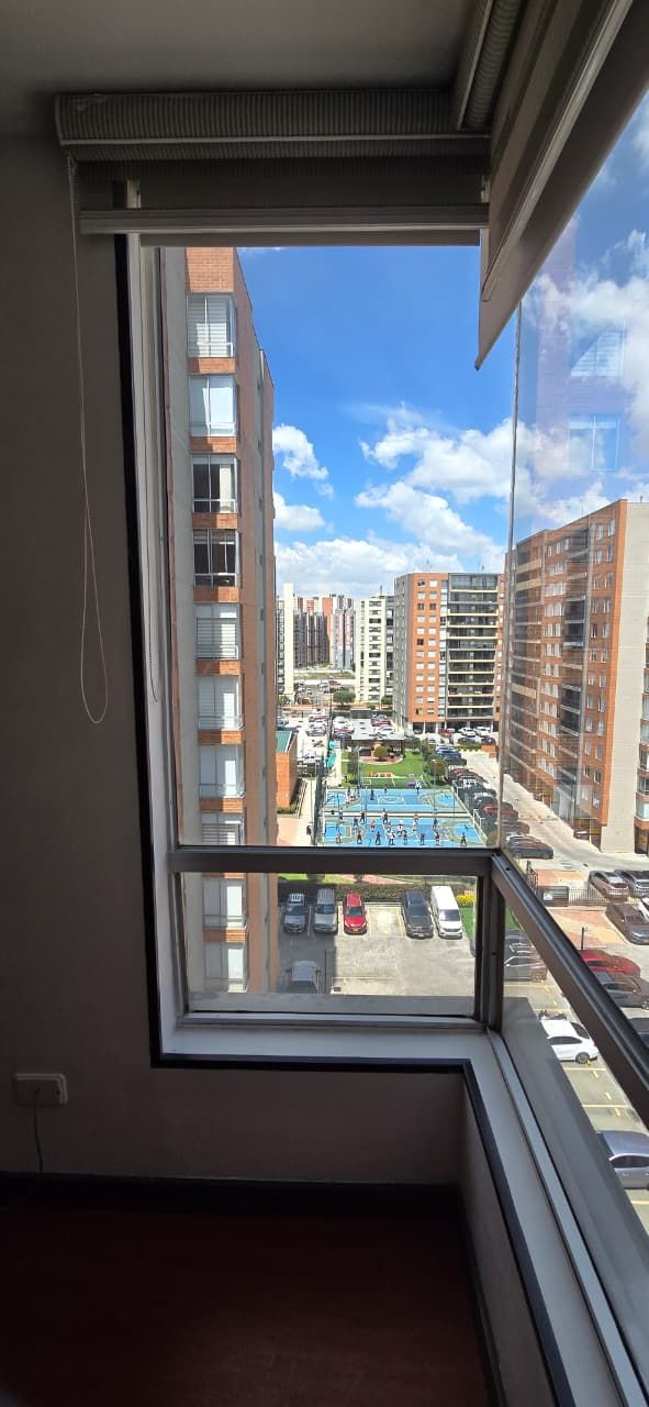 Apartamento en arriendo Cundinamarca Bogotá El Dorado 85 m2 Habitaciones 3 Baños 2 Garajes 1 Precio $2850000