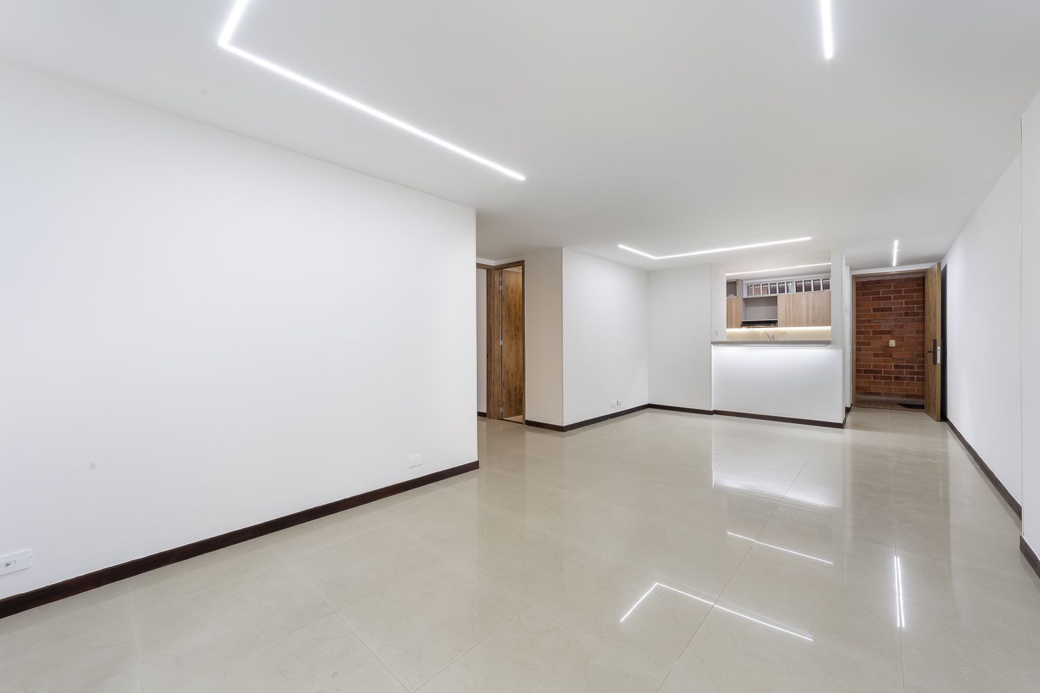 Apartamento en venta Valle Del Cauca Cali Bosques Del Limonar 100 m2 Habitaciones 3 Baños 3 Garajes 1 Precio $490000000