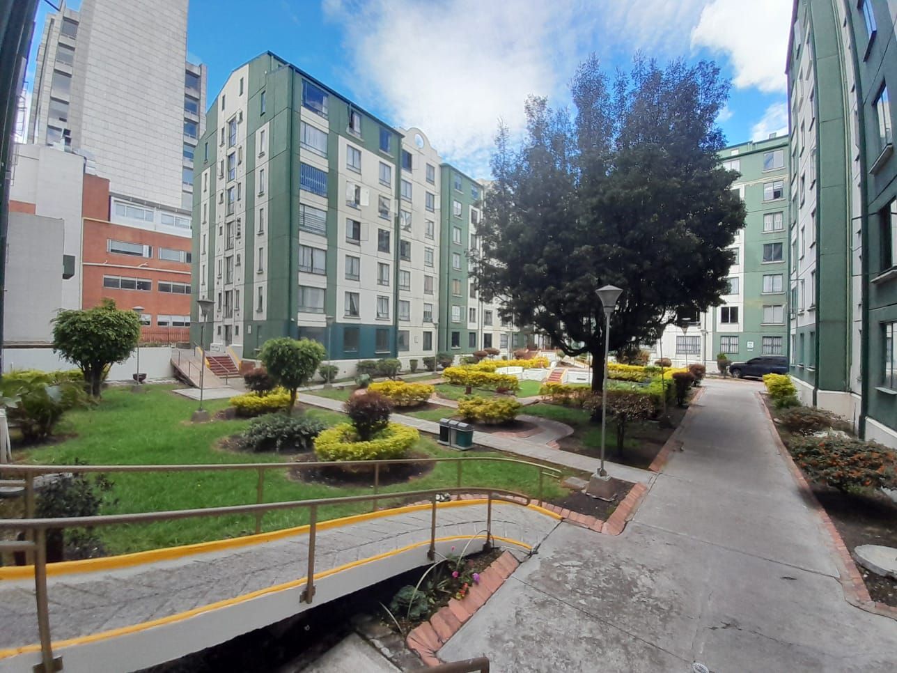Apartamento en venta Cundinamarca Bogotá Balcones De Oriente 74 m2 Habitaciones 3 Baños 2 Garajes 1 Precio $350000000
