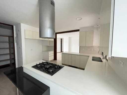Apartamento en arriendo Antioquia Medellín San Lucas 280 m2 Habitaciones 4 Baños 6 Garajes 2 Precio $14000000