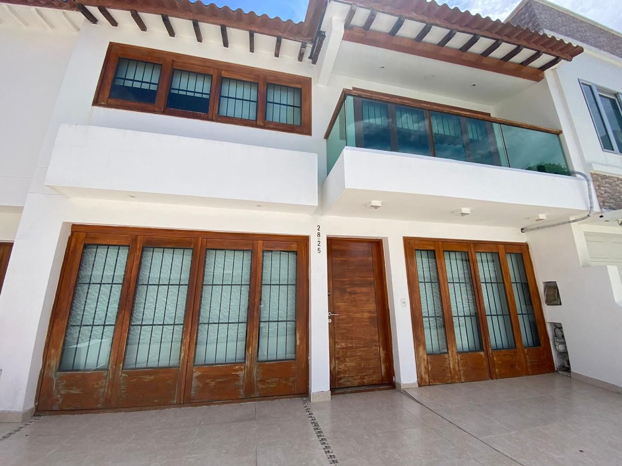 Casa en arriendo Bolívar Cartagena Cartagena 150 m2 Habitaciones 5 Baños 5 Garajes 1 Precio $8000000