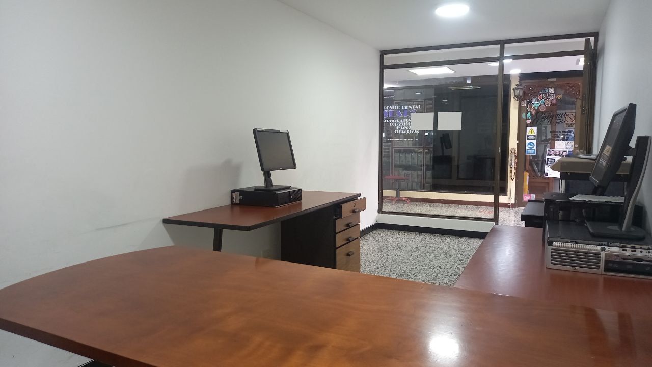 Local en venta Cundinamarca Bogotá Sears 18 m2 Habitaciones 0 Baños 1 Garajes 0 Precio $150000000