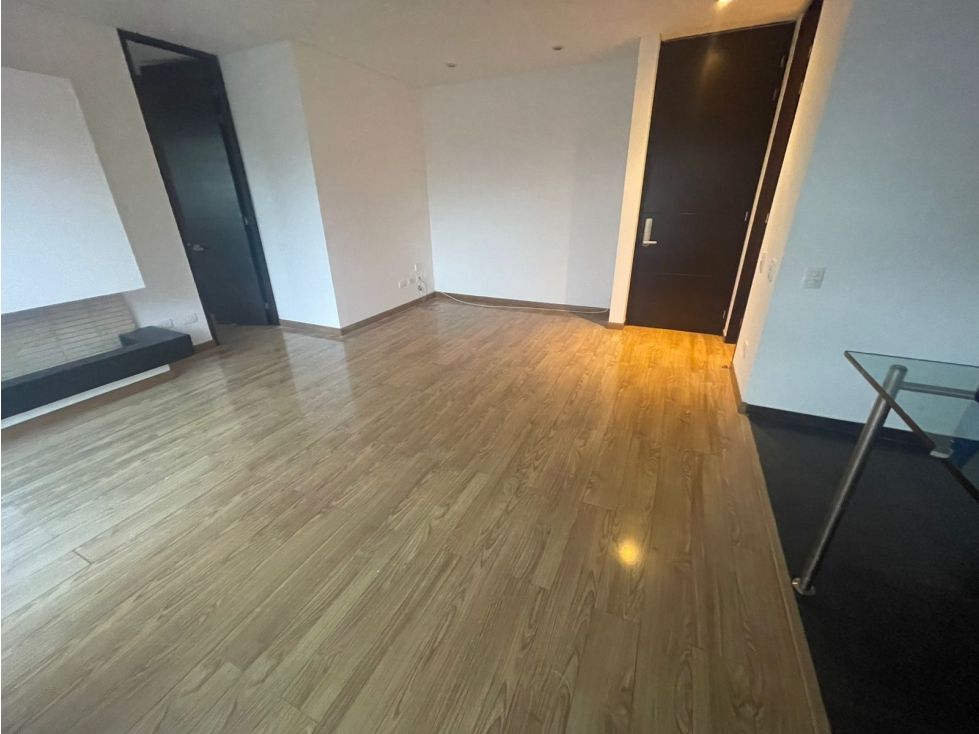 Apartaestudio en arriendo Cundinamarca Bogotá Chico Norte Et Iii 69 m2 Habitaciones 1 Baños 2 Garajes 2 Precio $4950000