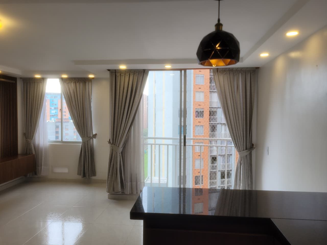 Apartamento en venta Cundinamarca Bogotá Primavera Occidental 36 m2 Habitaciones 1 Baños 1 Garajes 0 Precio $240000000