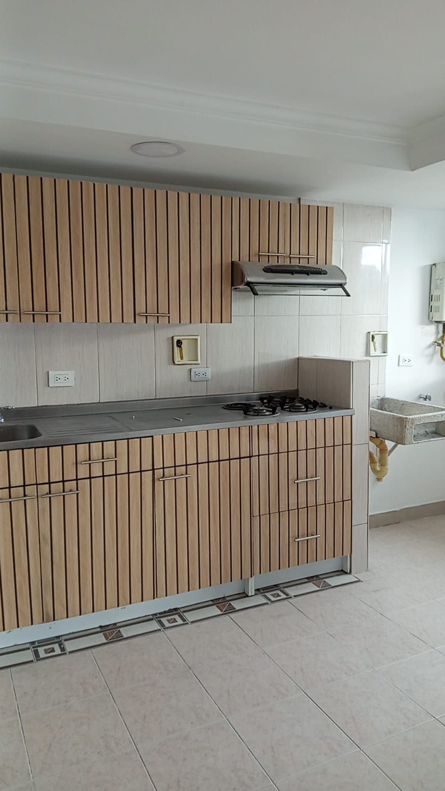 Apartamento en arriendo Antioquia Envigado Loma Del Barro 74 m2 Habitaciones 3 Baños 2 Garajes 1 Precio $2600000
